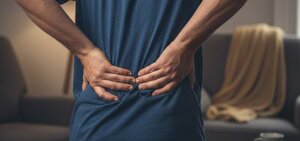 Osteopatia per mal di schiena , dolori lombari, sciatica 