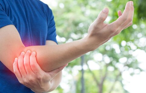 fisioterapia gomito del tennista a Roccella Ionica